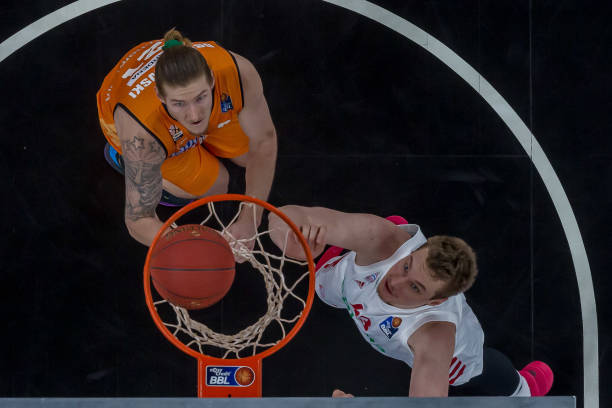 迫使他们全 迫使他们全